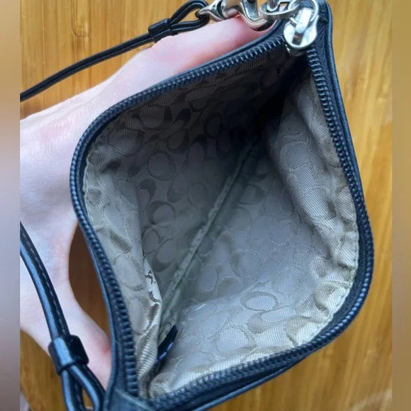 SOLD - Coach Leather Wristlet Clutch | Black - Picture 5 of 6